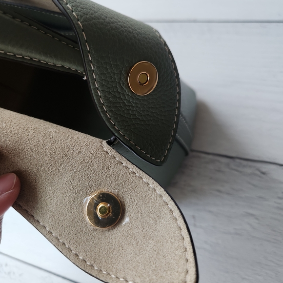 Fleuron Mini Swann - Vert Amande - Picture 12 of 13